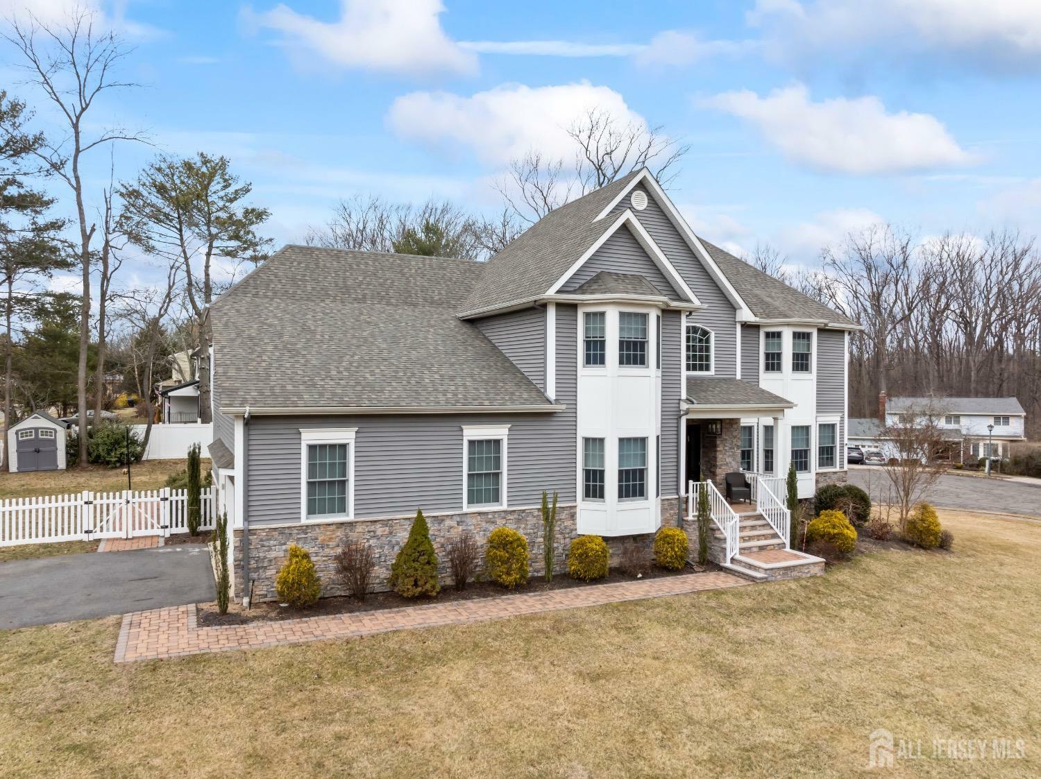 Property Photo:  15 Brookside Court  NJ 08816 