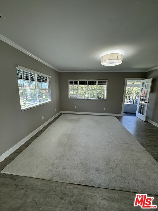 Property Photo:  1280 S Redondo Blvd  CA 90019 