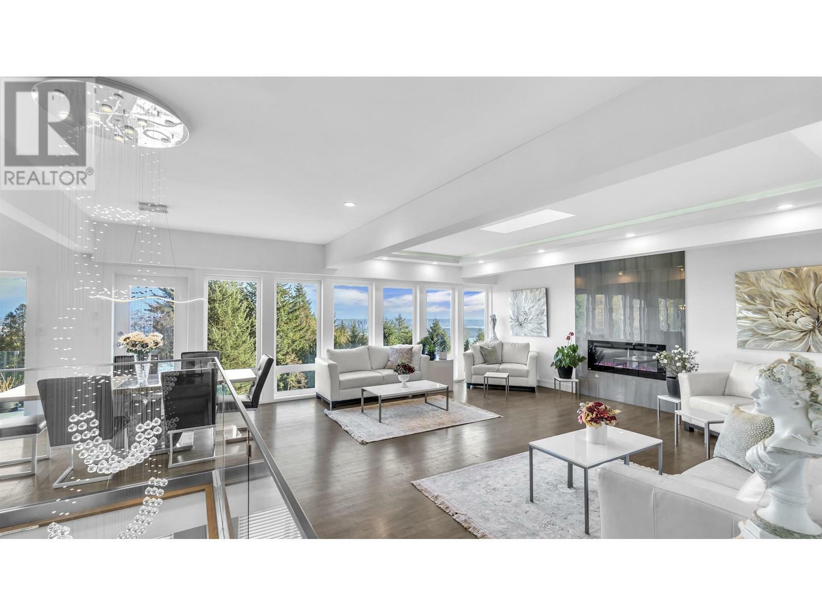 Property Photo: 1135 Groveland Court BC V7S 1Z7