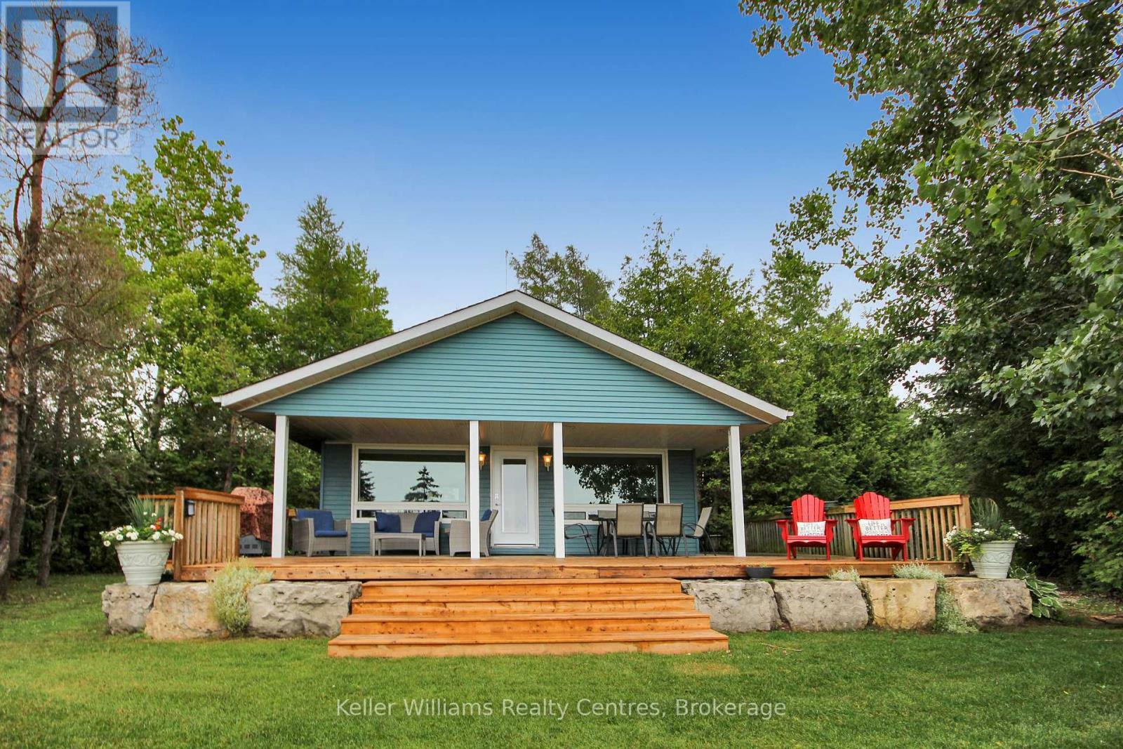Property Photo: 1208 Sunset Drive ON N0H 2T0