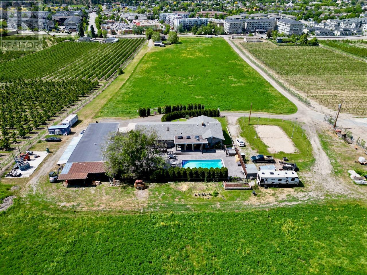 Property Photo: 371 Valley Road 1-3 BC V1V 2E5