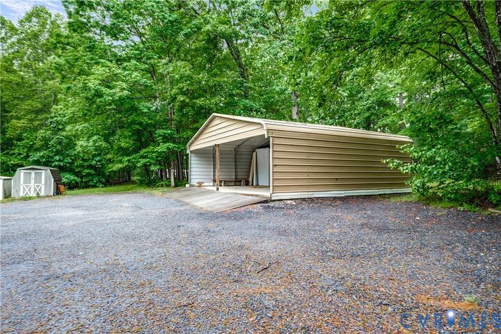 Property Photo:  3251 Bethlehem Rd  VA 23923 