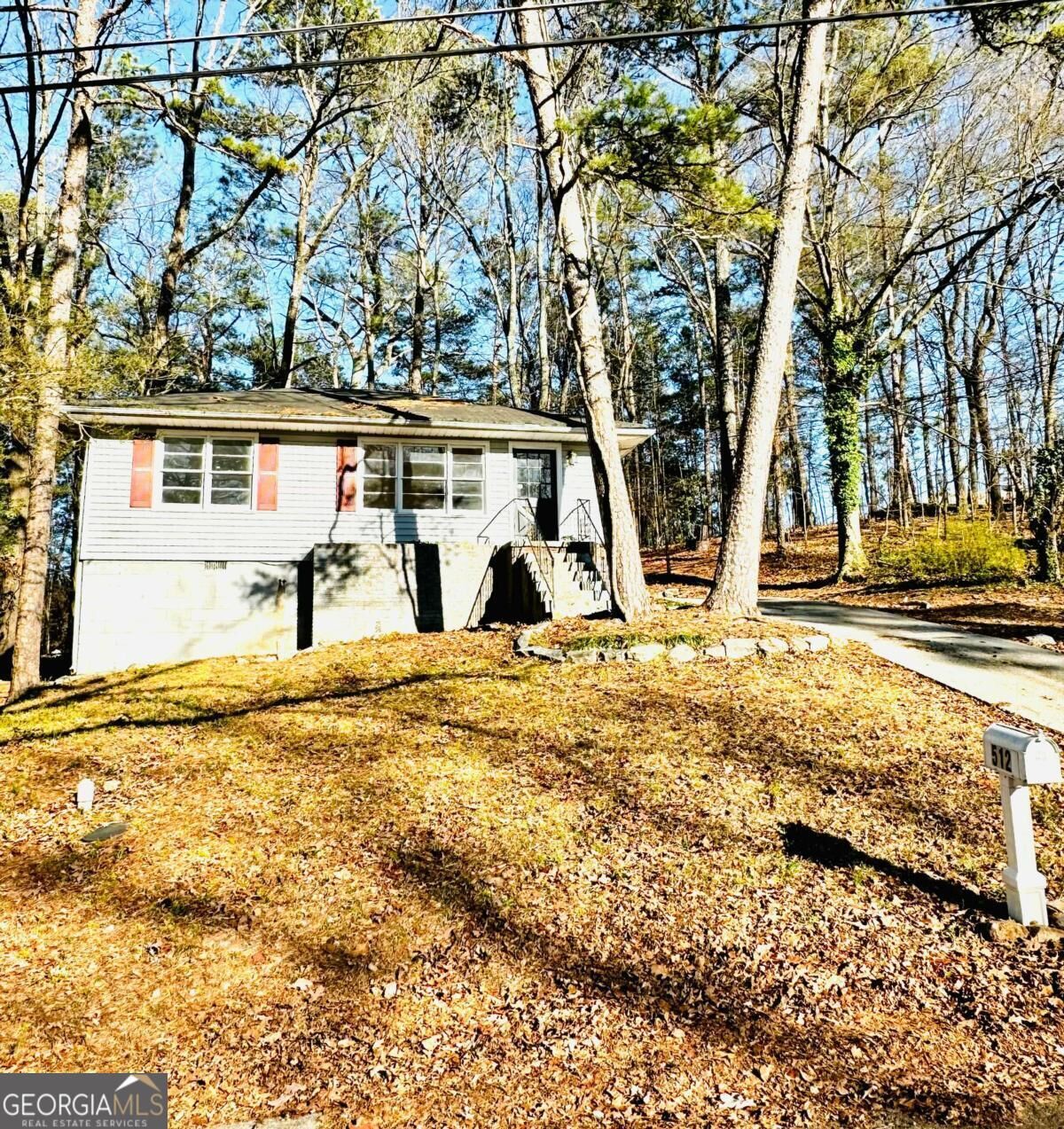 Property Photo:  512 Alpine Way  GA 30062 