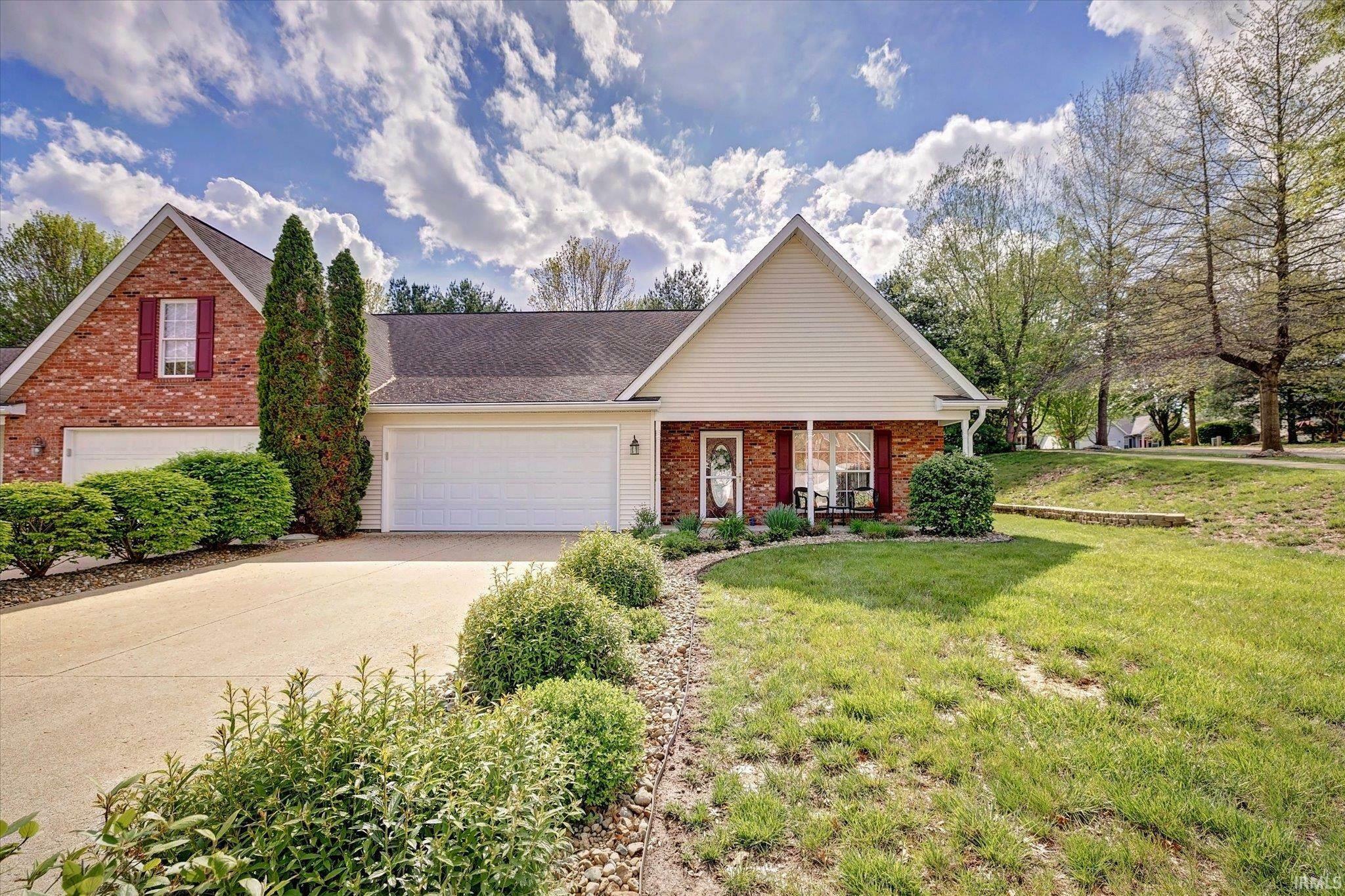 Property Photo: 1147 W Sugarberry Court IN 47404