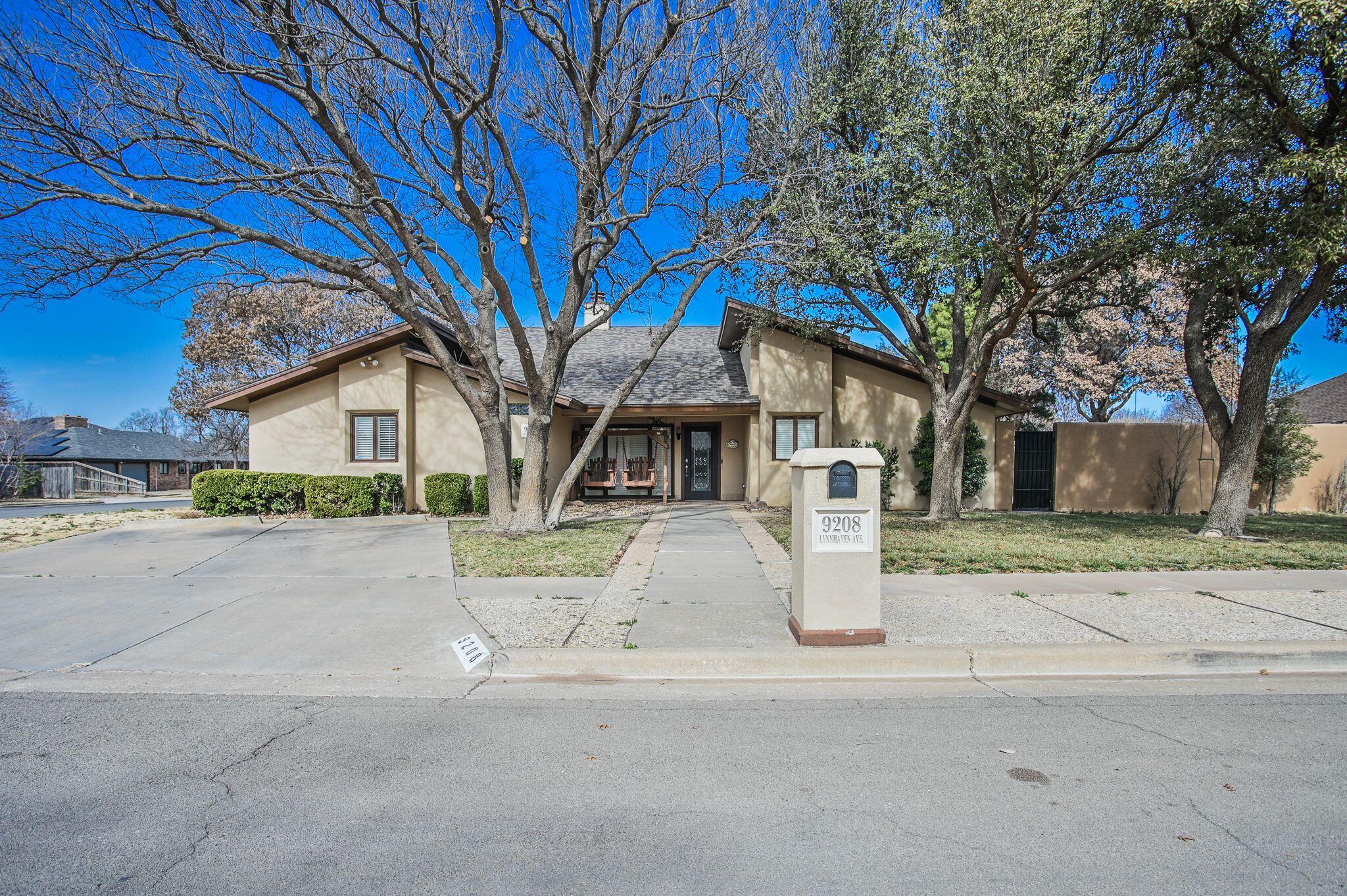 9208 Lynnhaven Avenue  Lubbock TX 79423 photo