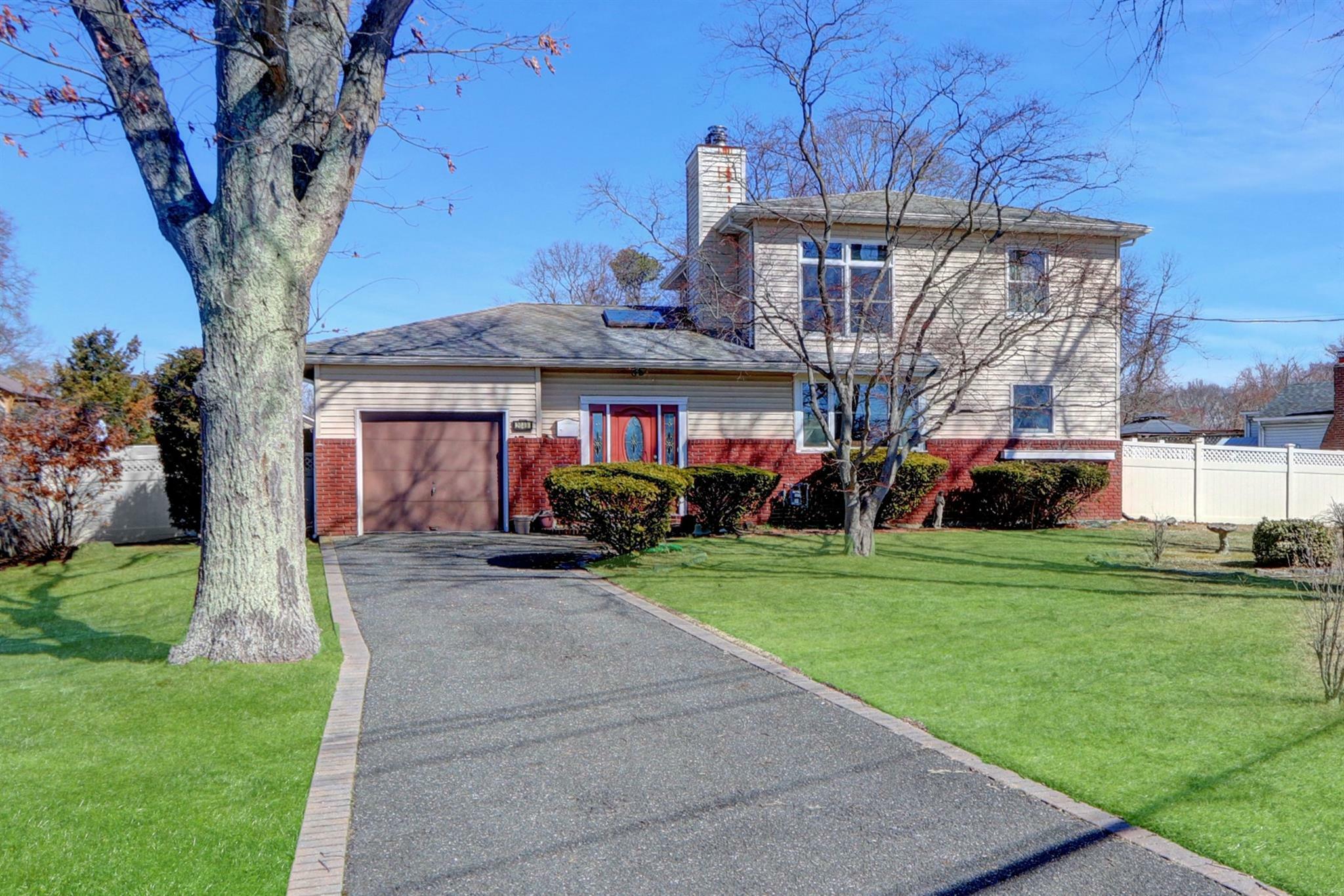 2049 Orinoco Drive  West Islip NY 11795 photo