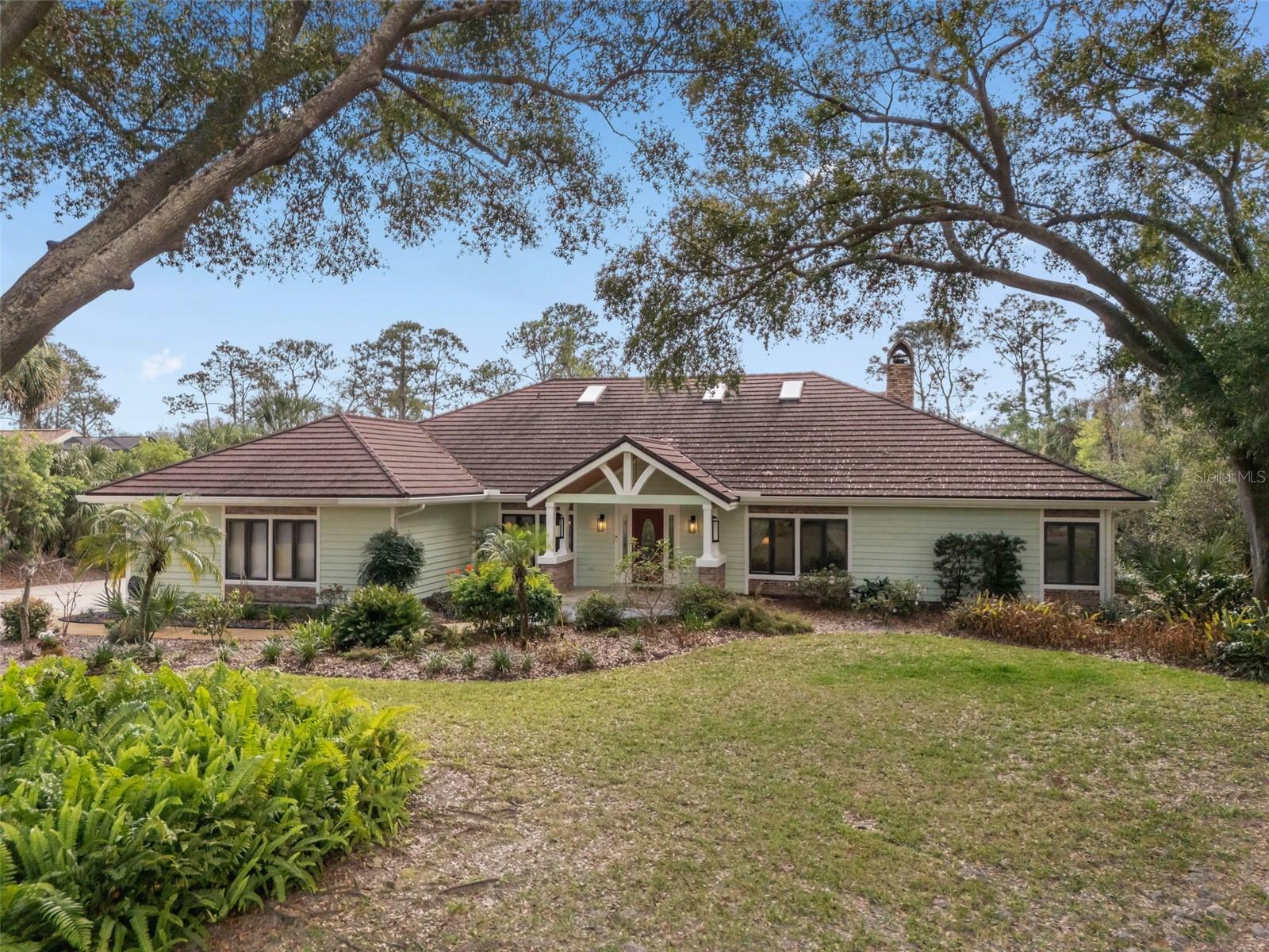 Property Photo: 2931 Sunbittern Court FL 34786