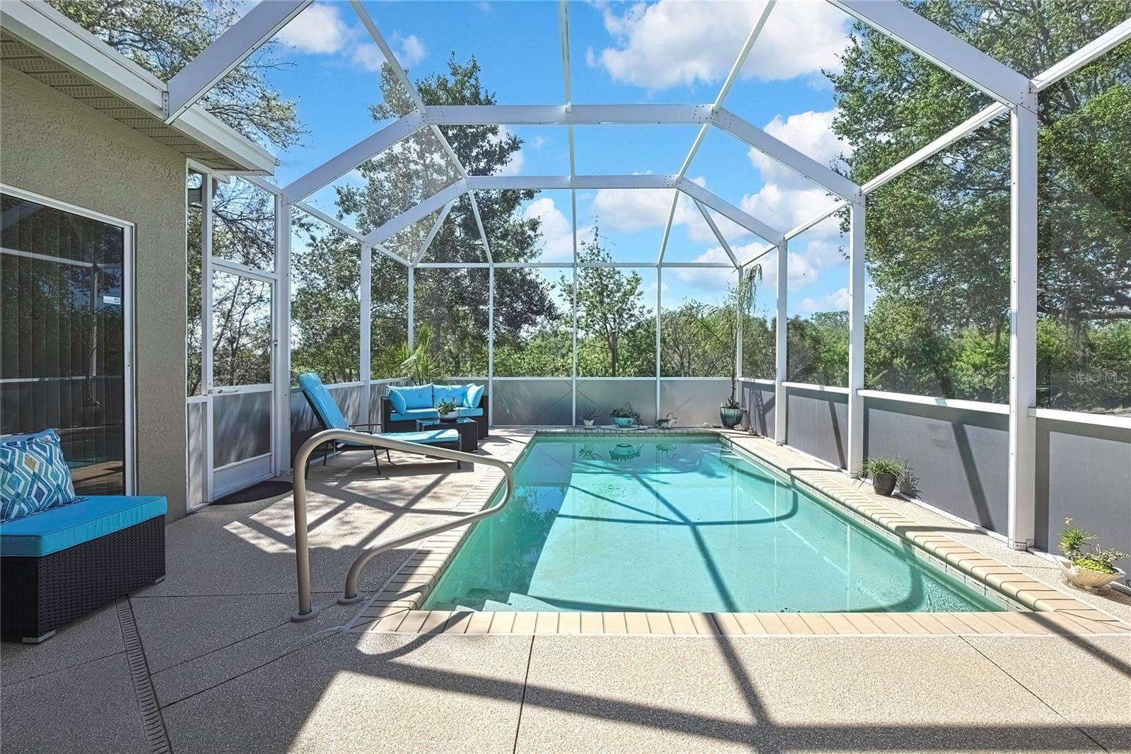 Property Photo:  329 Greenwich Circle  FL 34609 