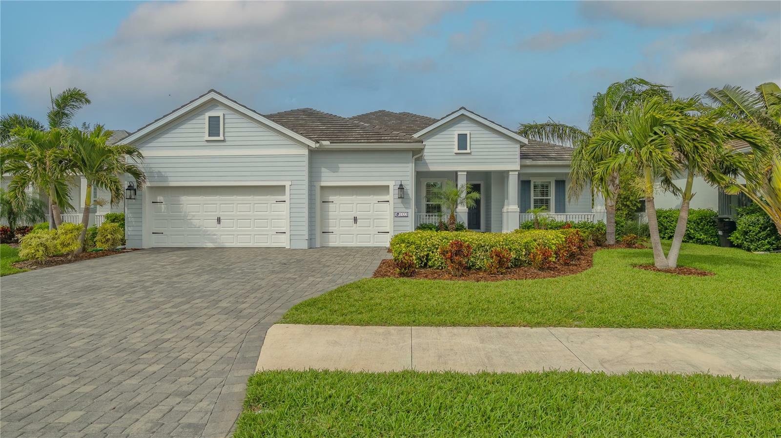 Property Photo: 1322 96th Court NW FL 34209