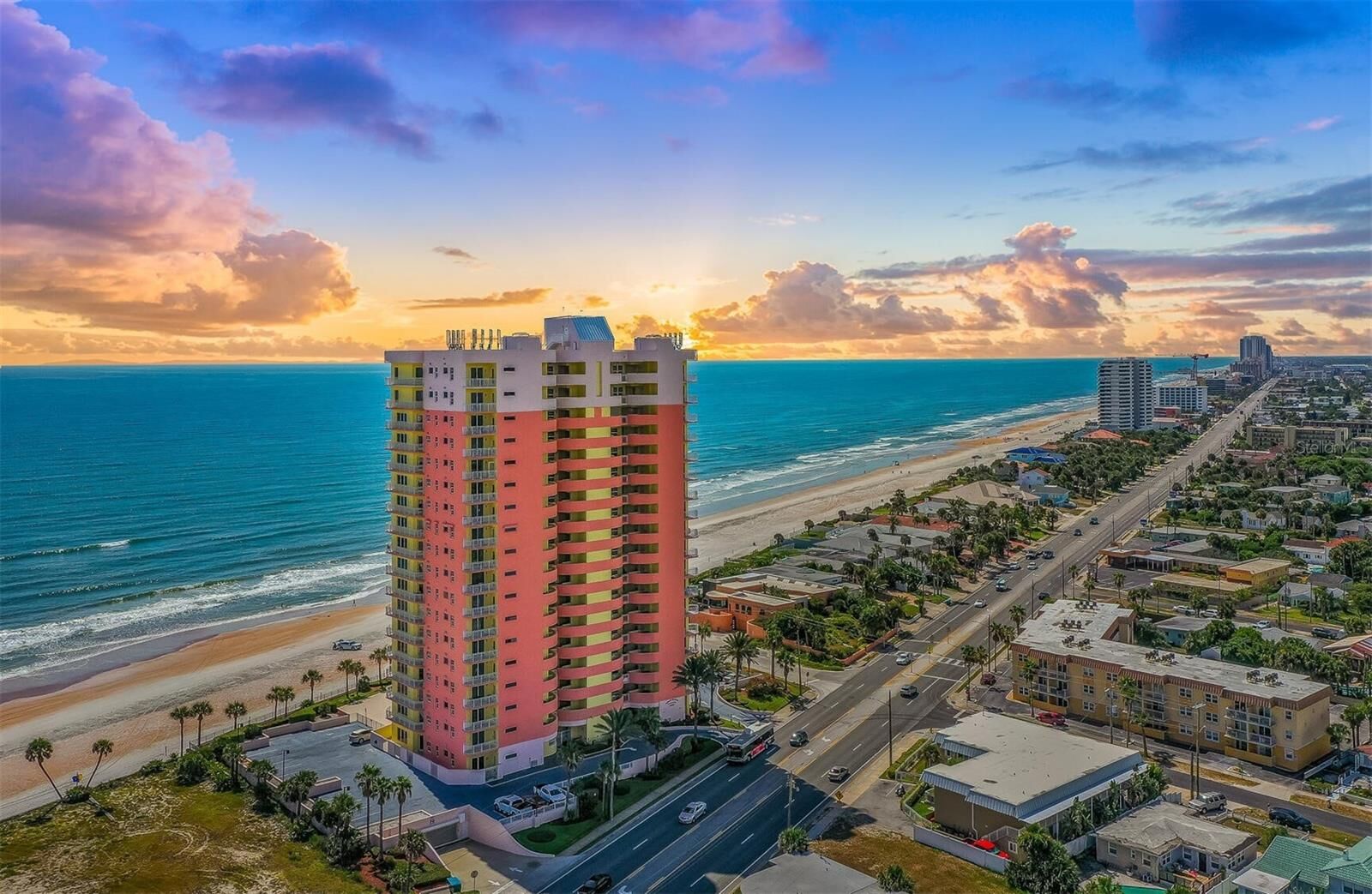Property Photo:  1900 N Atlantic Avenue 504  FL 32118 