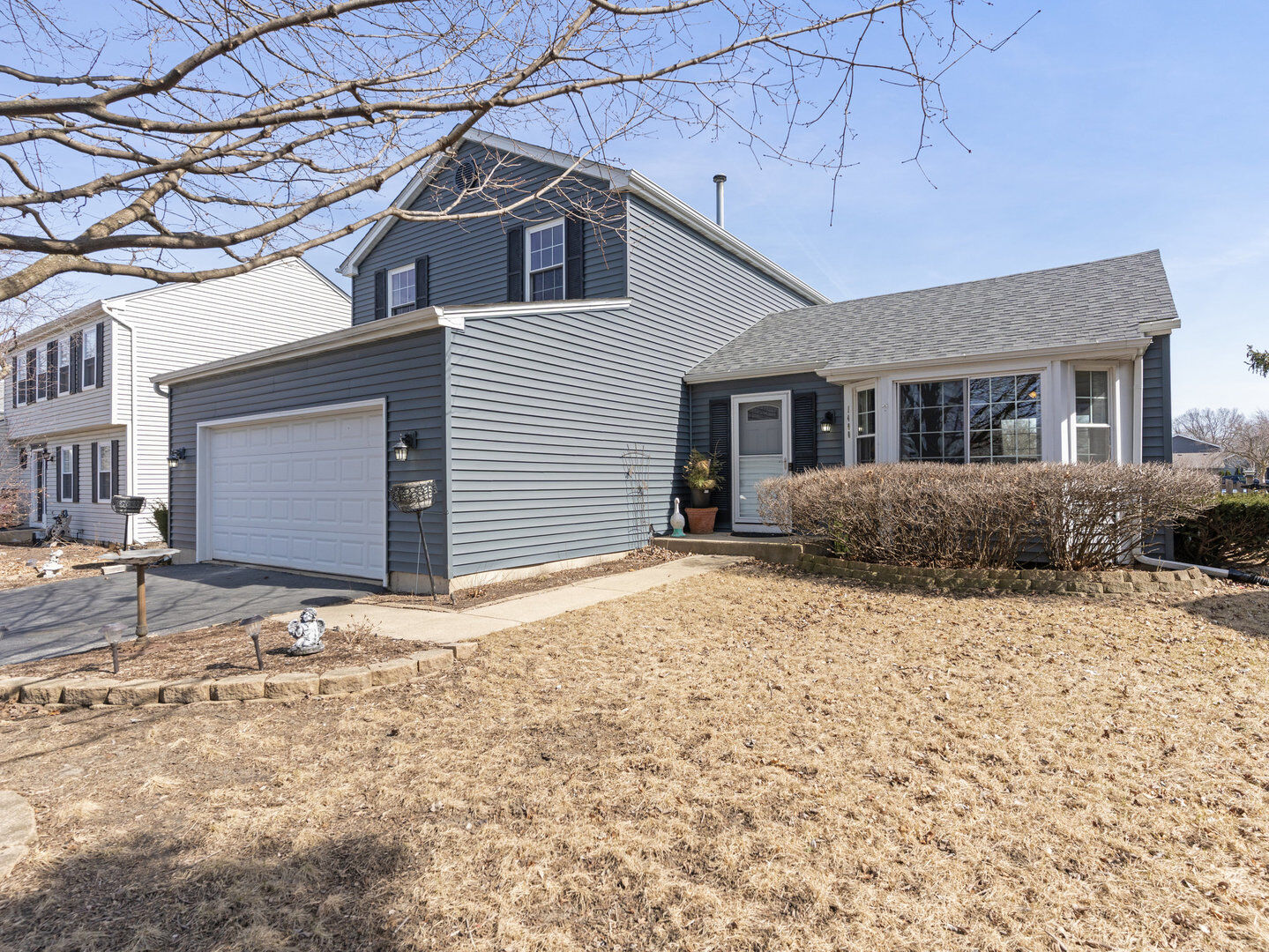 Property Photo: 1400 Bar Harbour Road IL 60504