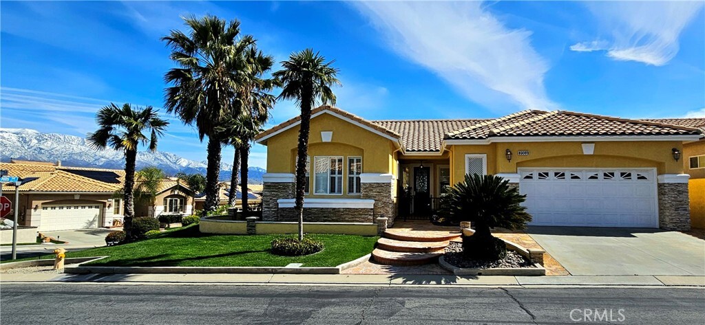 Property Photo: 2003 Melbourne Circle CA 92220