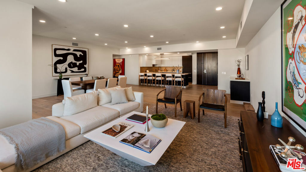 Property Photo:  505 Barrington 302  CA 90049 