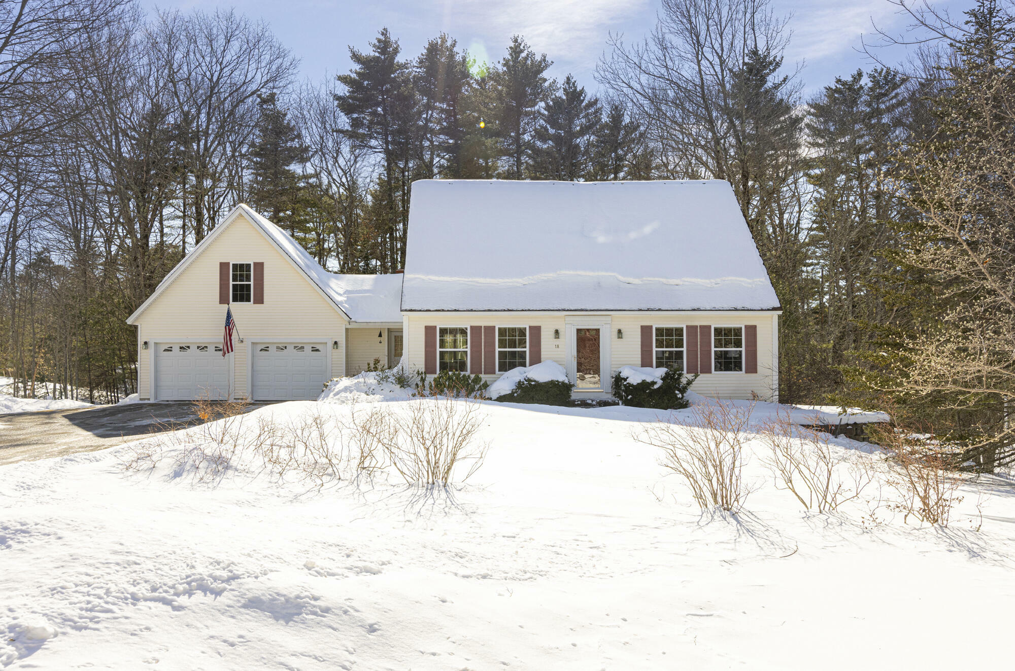 Property Photo: 18 Stonewall Way ME 04092