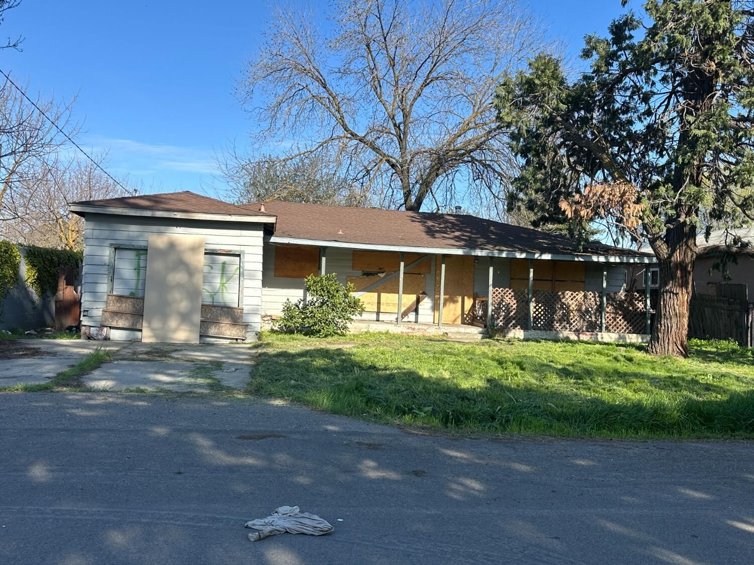 Property Photo:  1044 S Anteros Avenue  CA 95215 