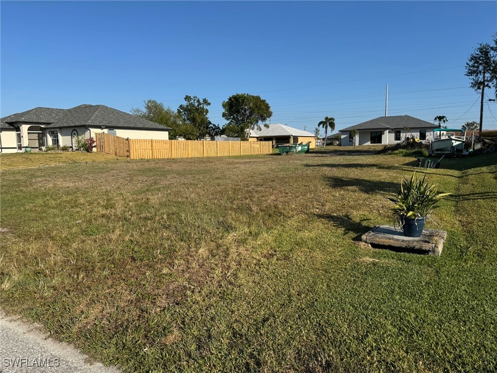 Property Photo:  109 NE 23rd Street  FL 33909 