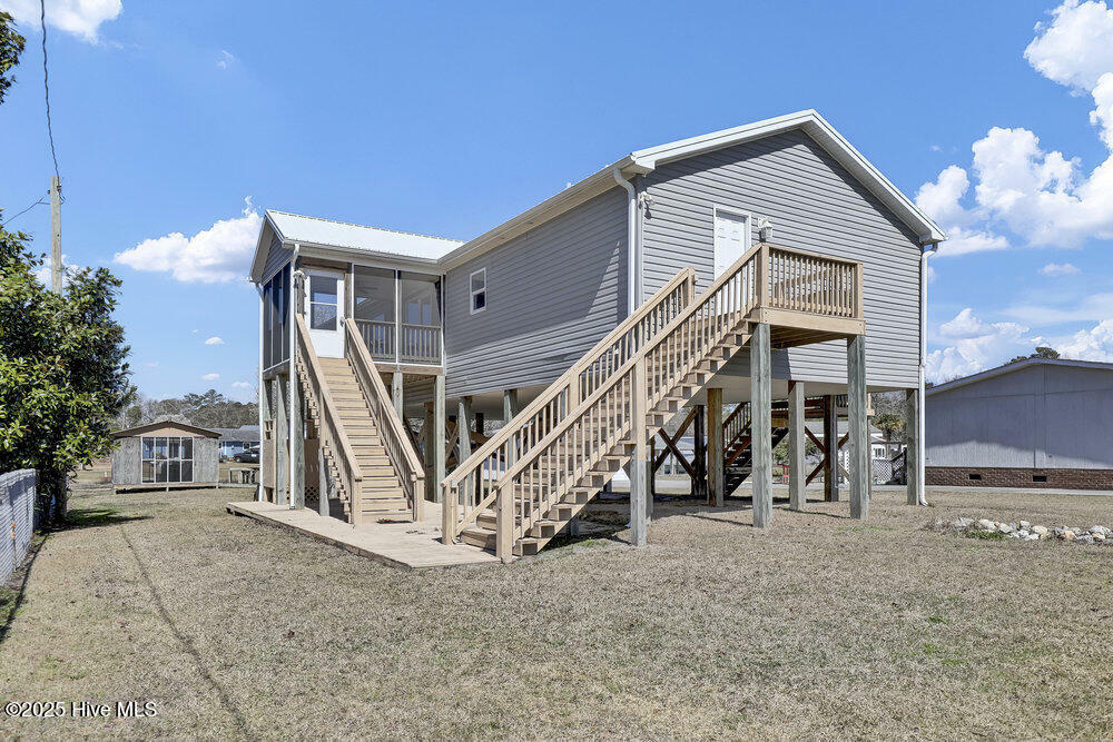 Property Photo:  136 Cedar Hollow Lane  NC 28460 