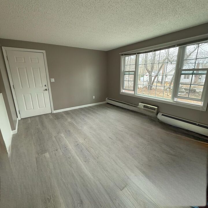 Property Photo:  50 N Main Street  NH 03079-2430 