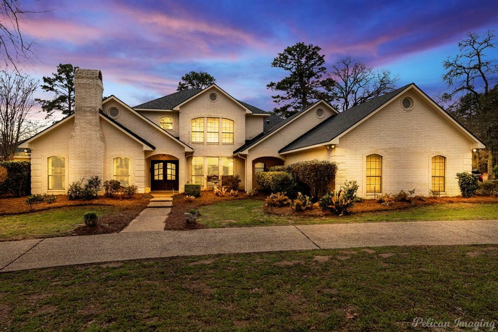 Property Photo: 5765 Camelot Drive LA 71107