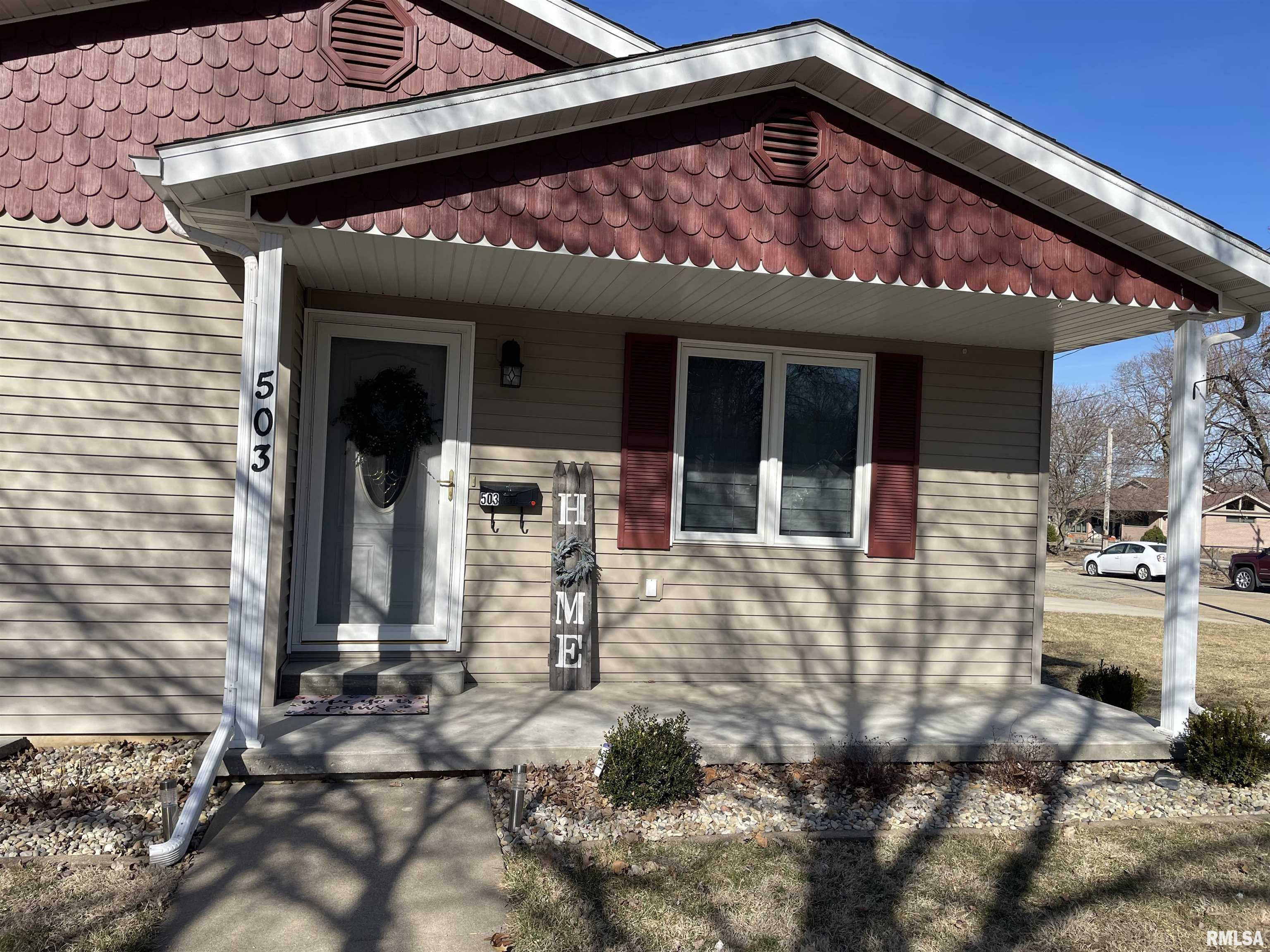 Property Photo:  503 S Washington Street  IL 61540 