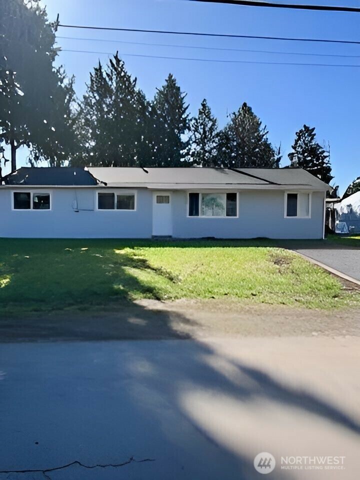 Property Photo: 425 SW 304th Street WA 98023
