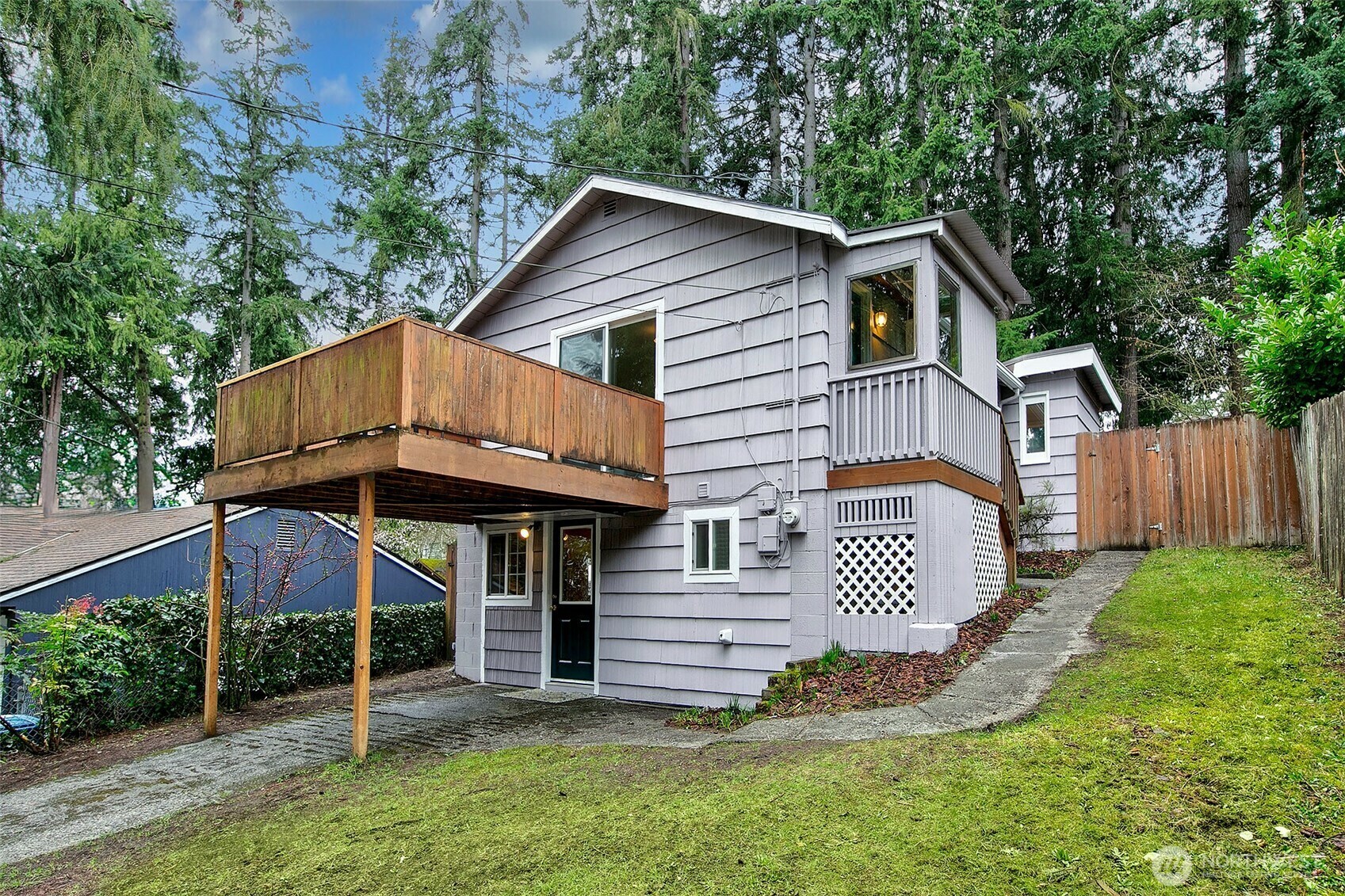 Property Photo: 11525 32nd Avenue NE WA 98125