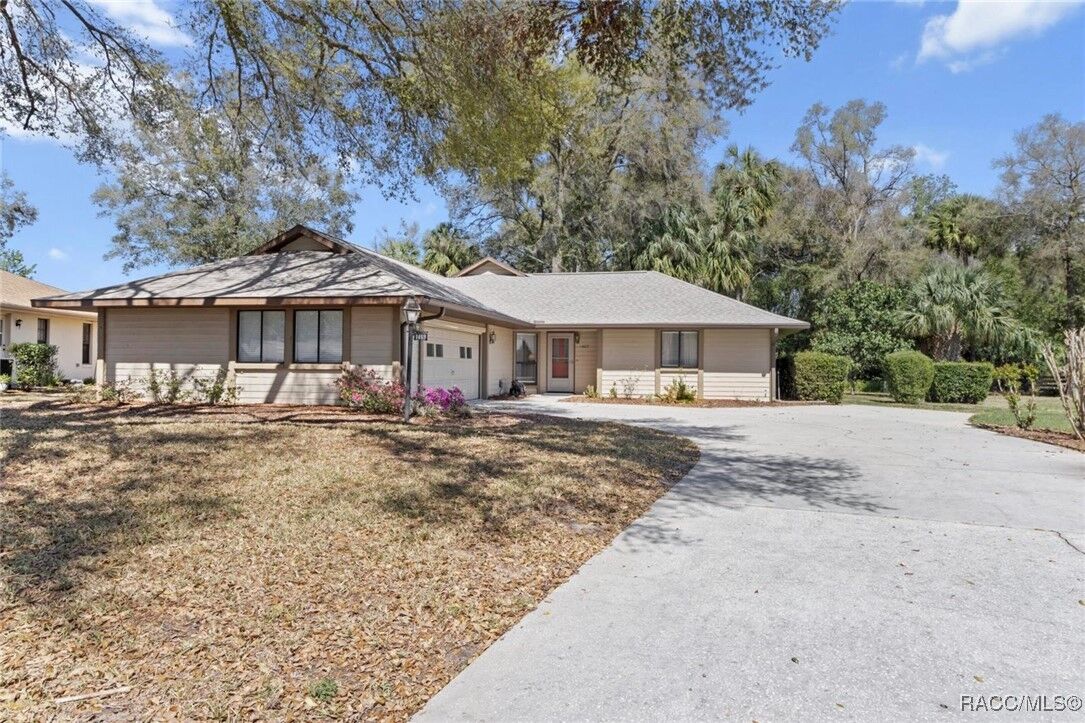 Property Photo: 1469 N Chapelcross Loop FL 34429