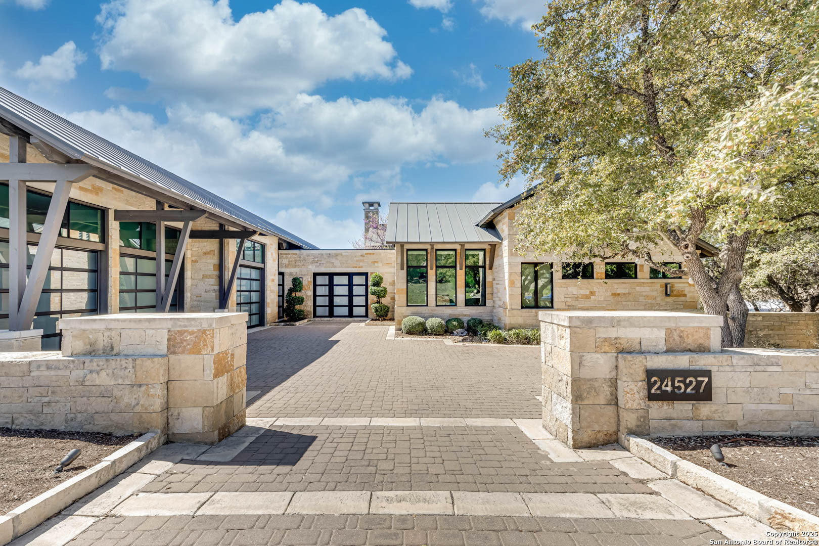 24527 Cliff Line  San Antonio TX 78257 photo