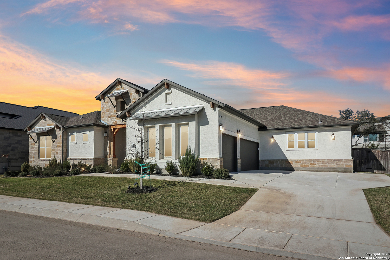 Property Photo: 18335 Powder TX 78257
