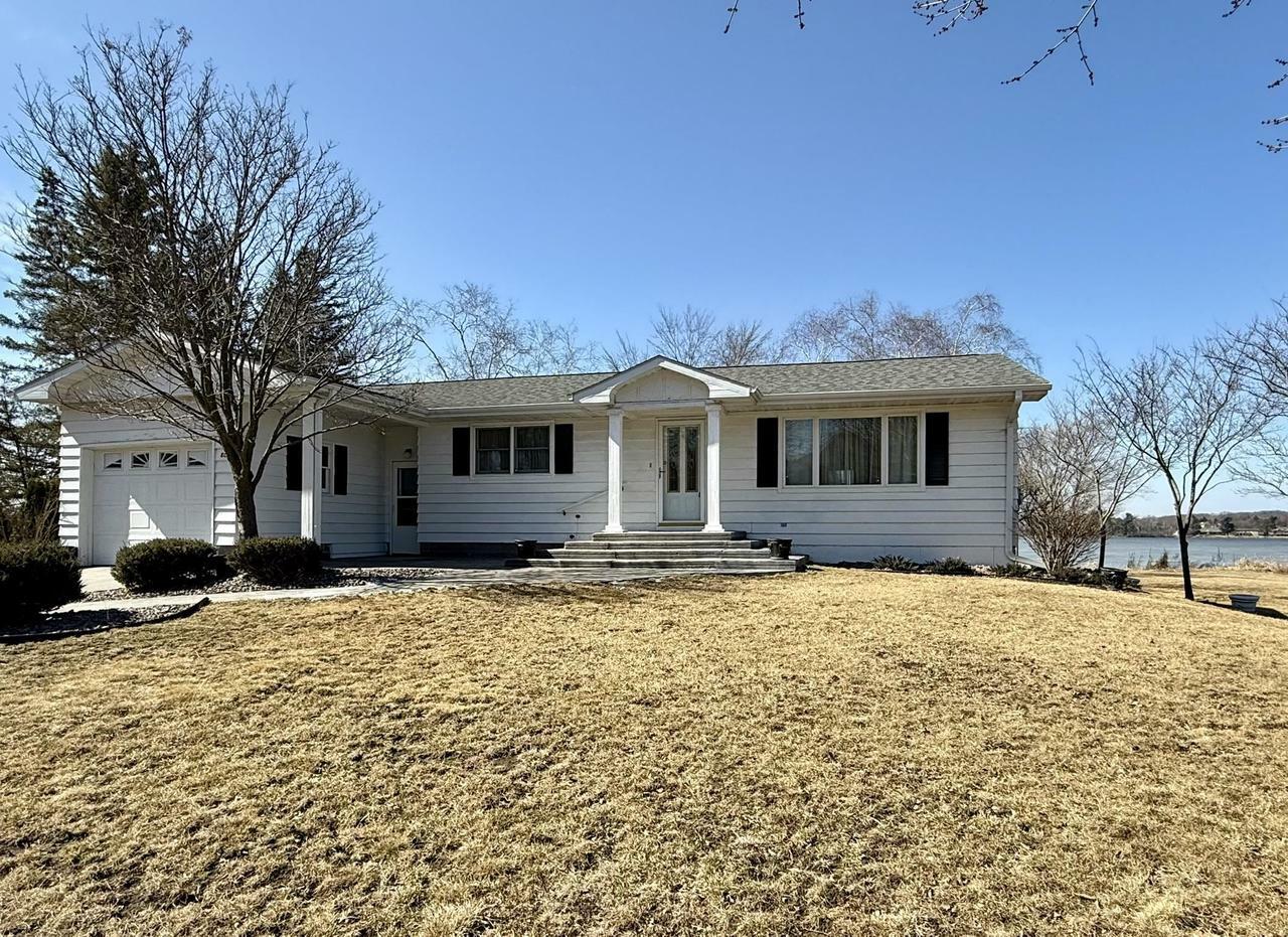 801 Lakeside Drive  Tomah WI 54660 photo