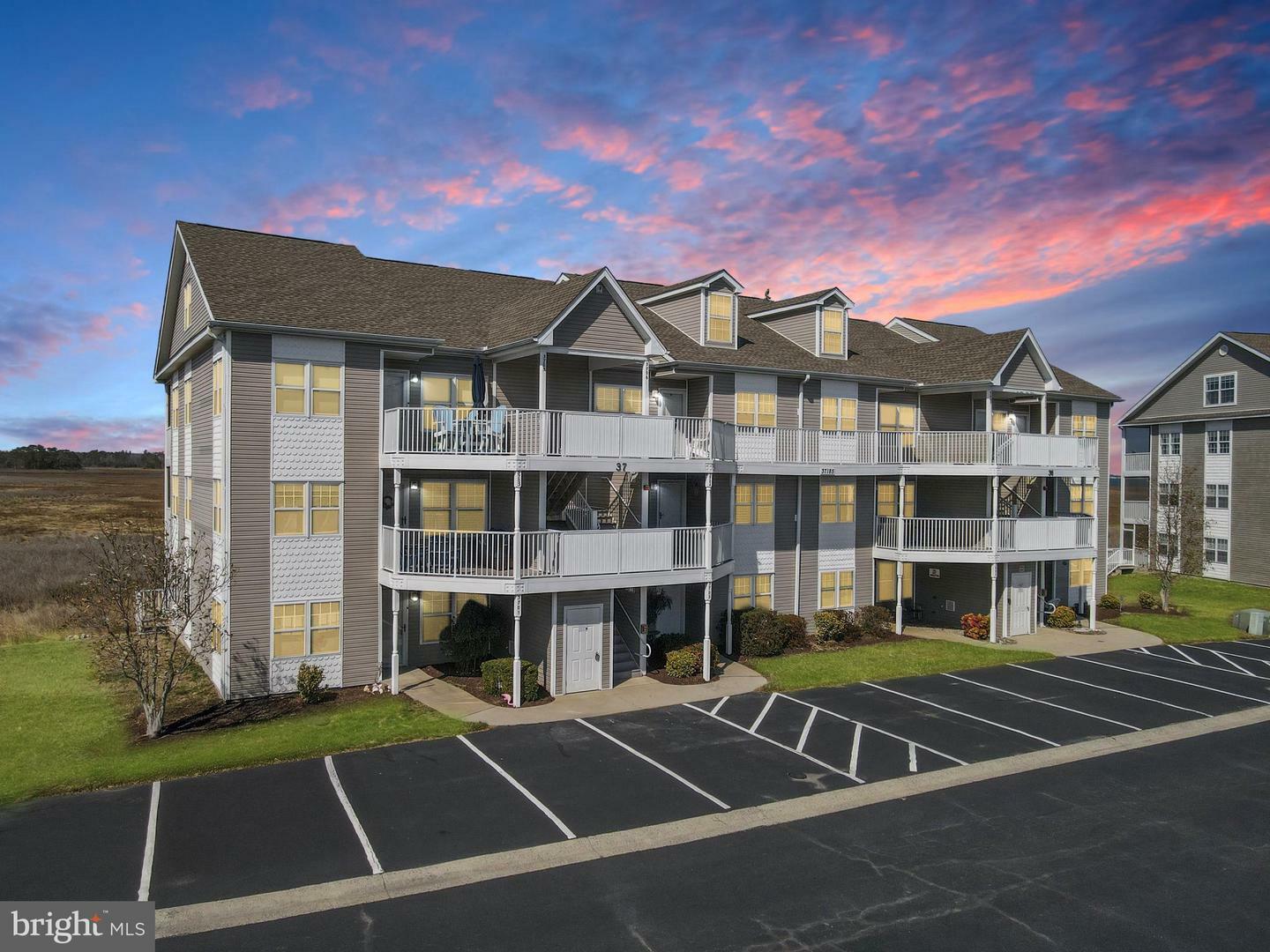 Property Photo: 37185 Harbor Dr 3703 DE 19970