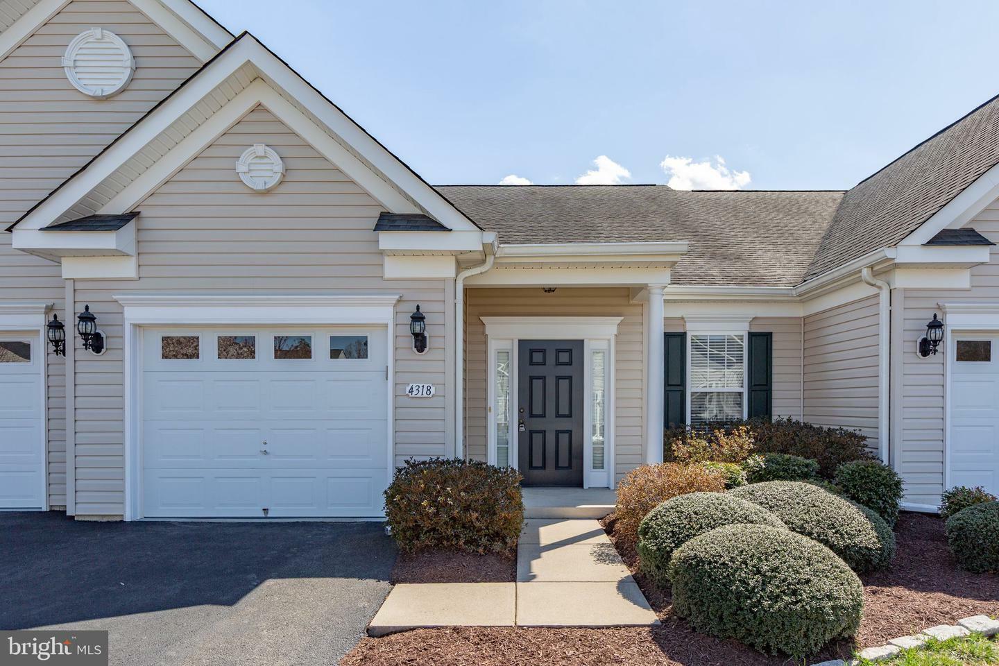 Property Photo: 4318 Turriff Lane VA 22408