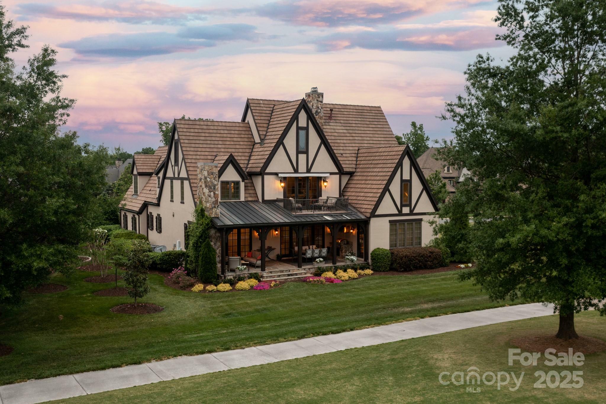 Property Photo: 314 Royal Crescent Lane NC 28173