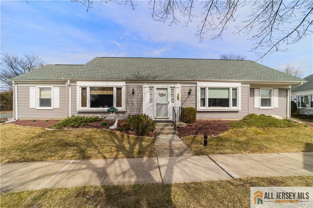 482 Revere Way 482B  Monroe NJ 08831 photo