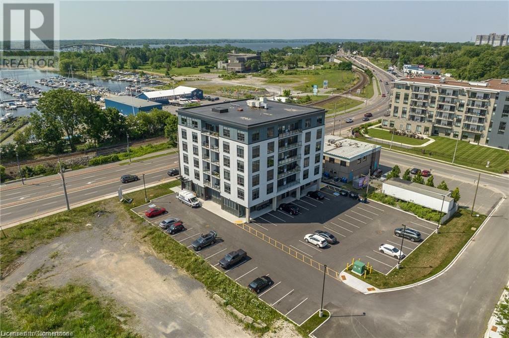 Property Photo: 2 Dundas Street West 605 ON K8P 1A1