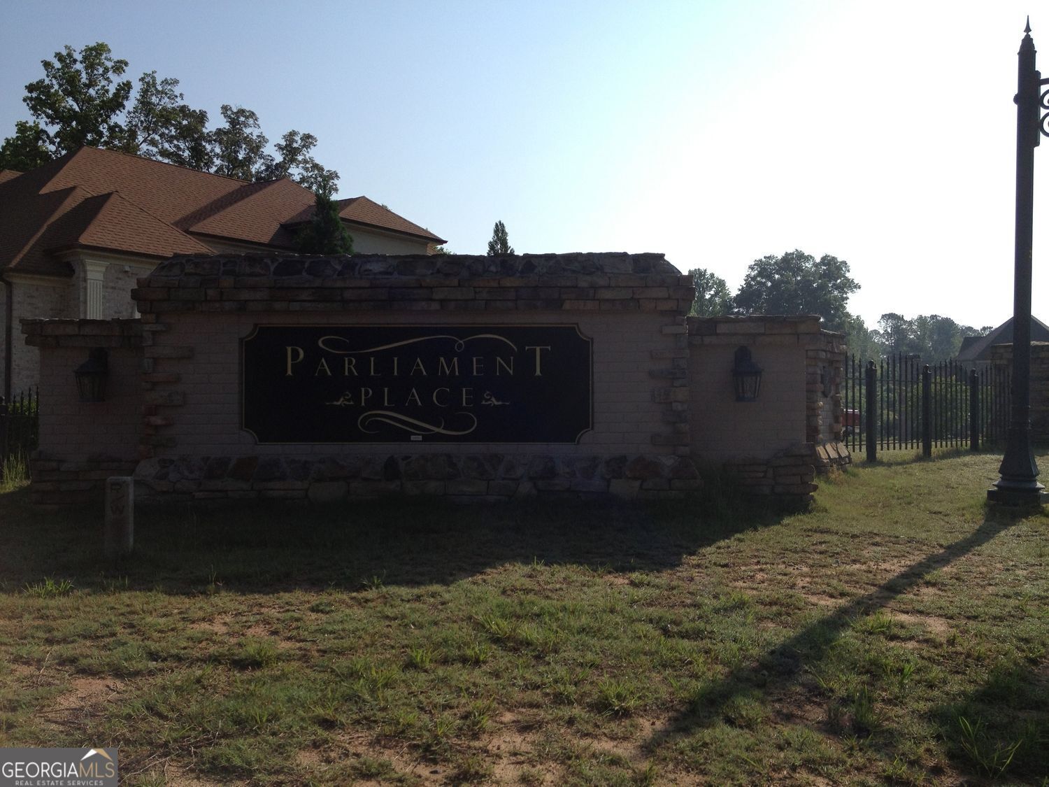 Property Photo:  1002 Queens Bridge Way  GA 30223 