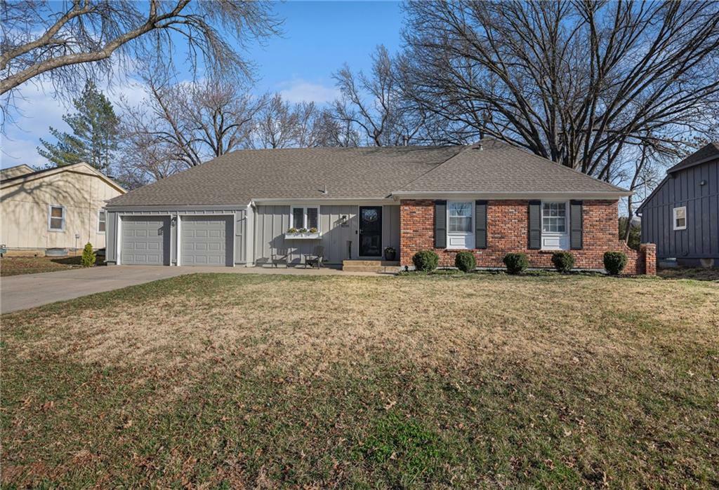 Property Photo: 8200 W 96th Terrace KS 66212