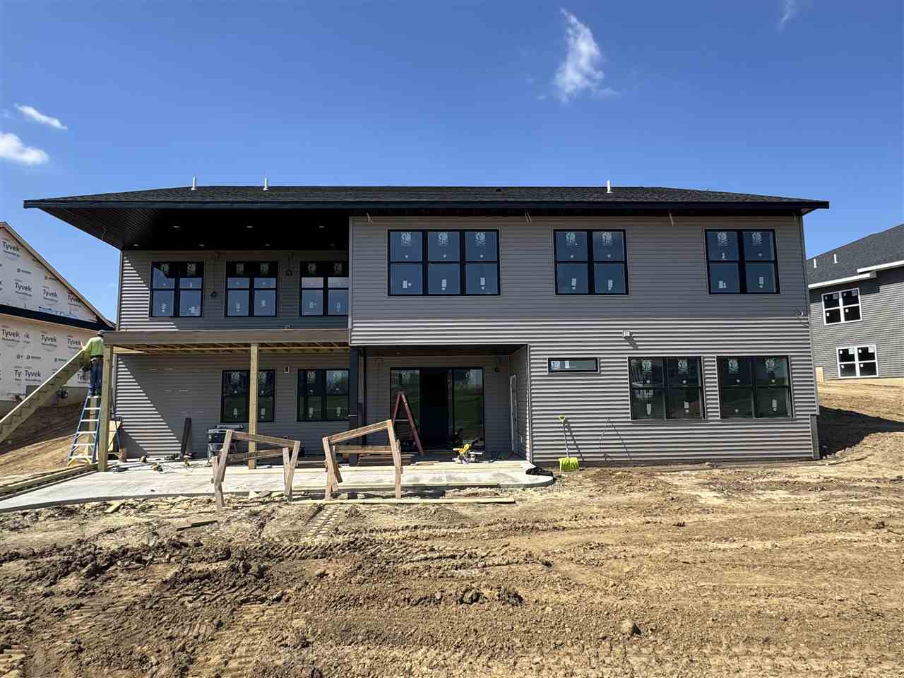 Property Photo: 628 Rock Ridge Road IA 52340