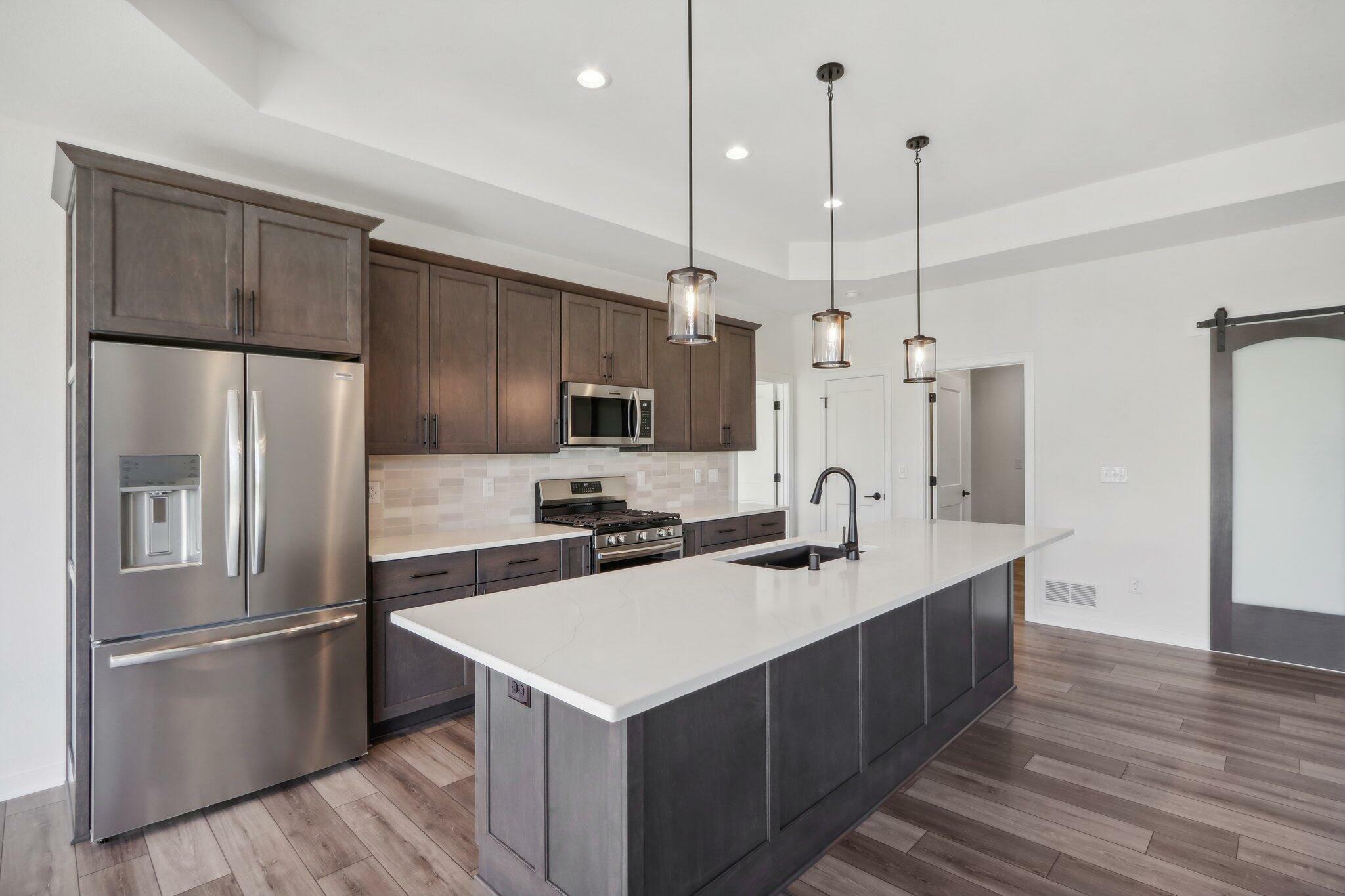 Property Photo: 1701 White Deer Trl WI 53189