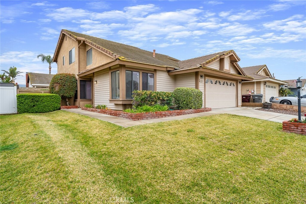 Property Photo:  1864 Providence Way  CA 92878 