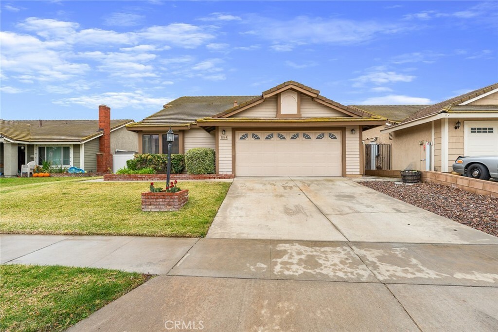 Property Photo: 1864 Providence Way CA 92878