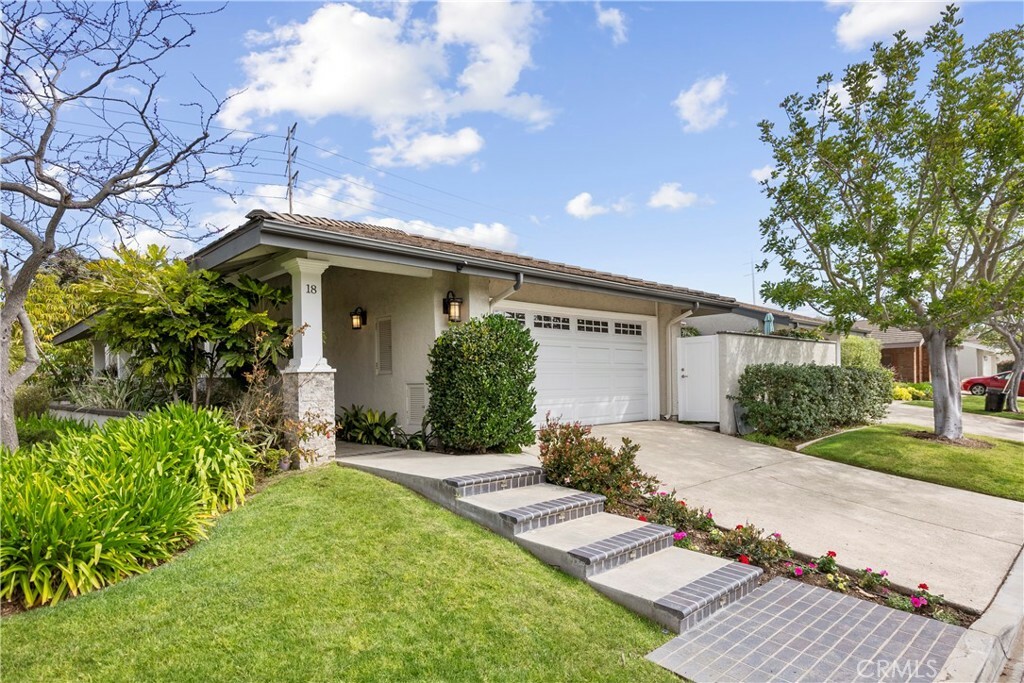 18 Jetty Drive  Corona Del Mar CA 92625 photo