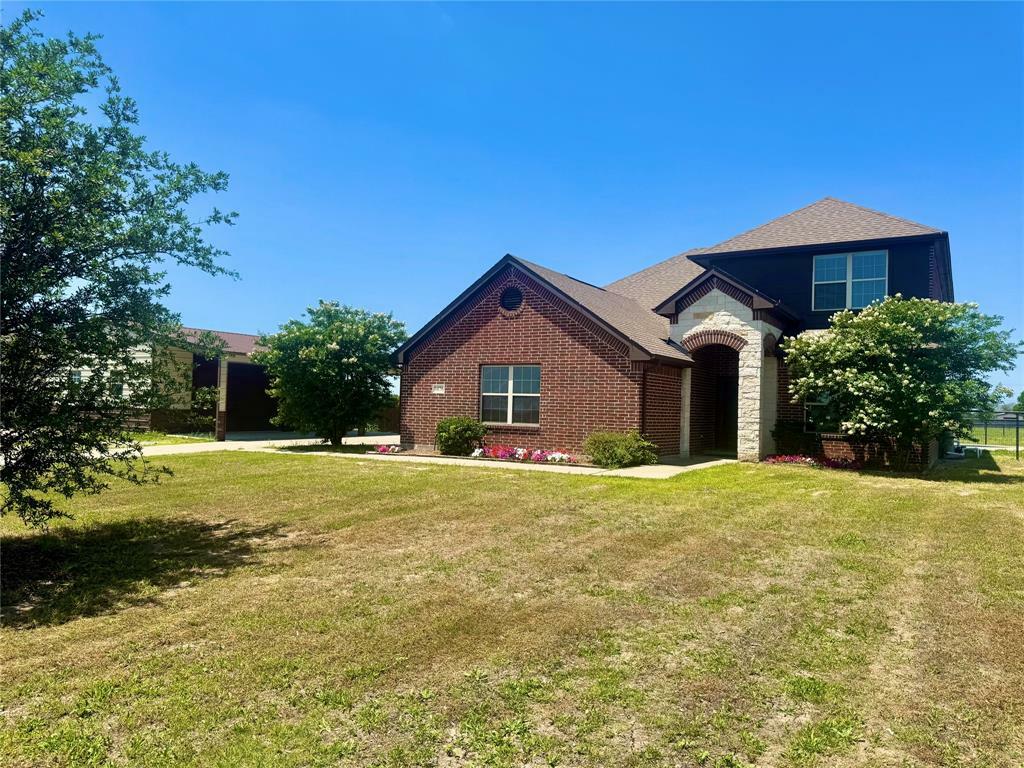 Property Photo:  8476 County Road 592  TX 75173 