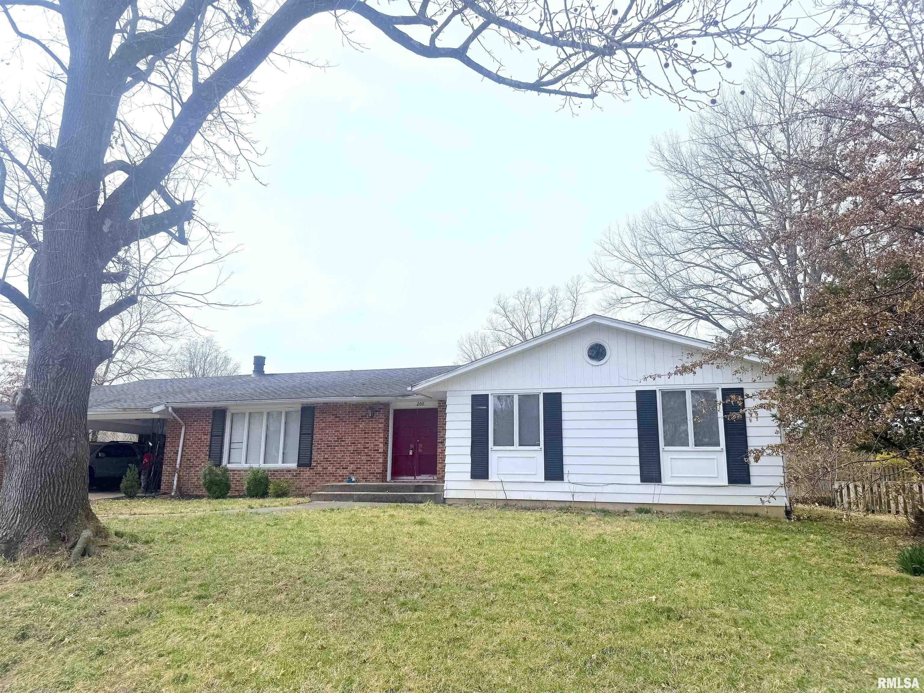 208 S Rod Lane Court  Carbondale IL 62901 photo