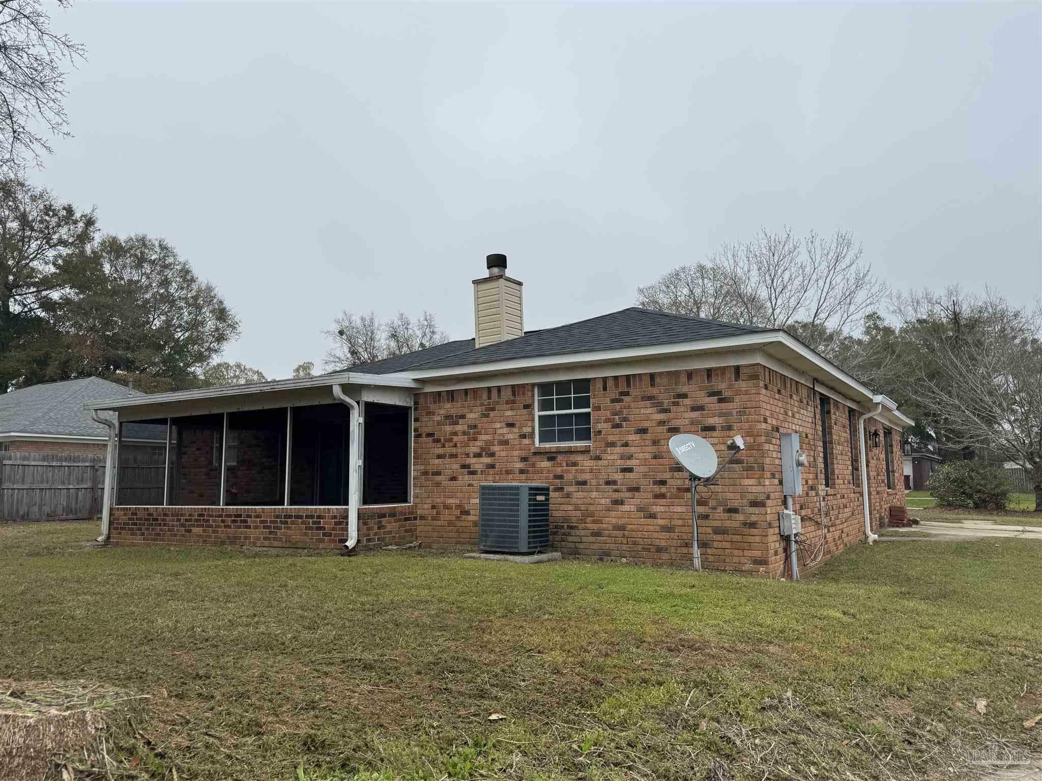 Property Photo: 4315 Bayou Ridge Dr FL 32571