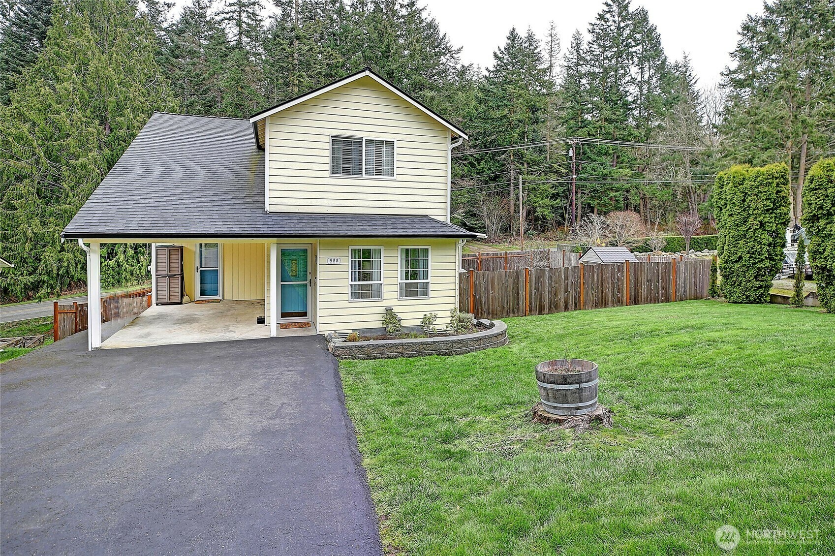 Property Photo:  922  Dolphin Street  WA 98282 