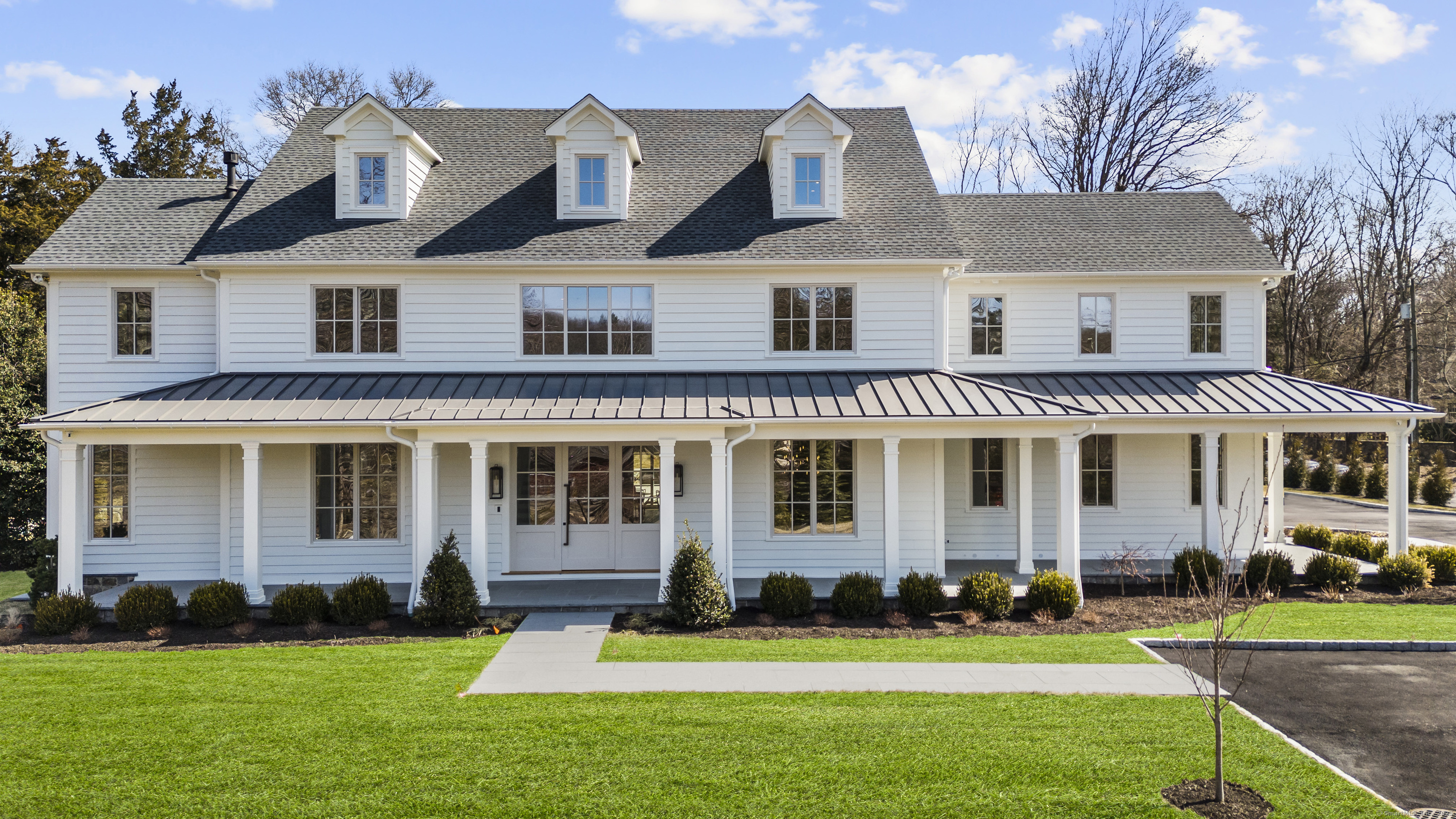22 Charter Oak Drive  New Canaan CT 06840 photo