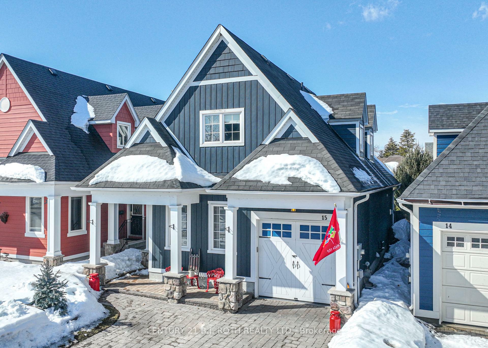 Property Photo: 5 Invermara Court 15 ON L3V 8B4