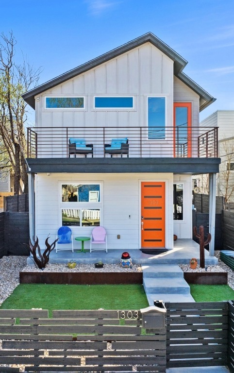 1303 Cedar Avenue  Austin TX 78702 photo