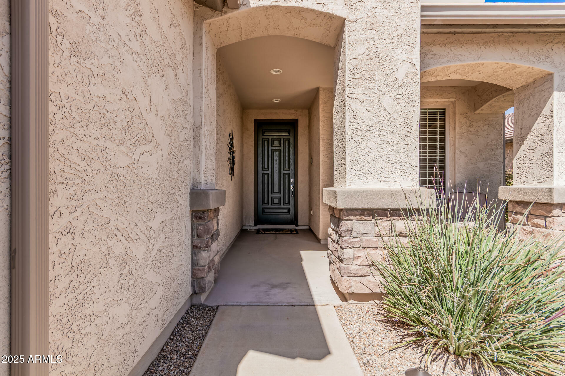 Property Photo:  208 W Lantern Way  AZ 85143 